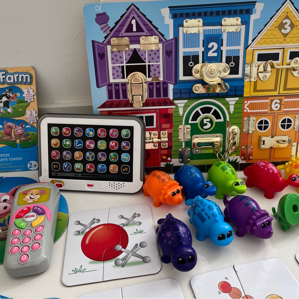 Toddler Kids Learning Toy Lot Bundle Puzzles Dinosaurs IPad Remote Control - Picture 4 of 6